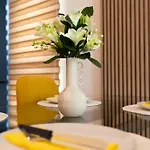 Soni Exclusive 303 Plaza With Private Parking & Self Check-in Apartment Bucharest