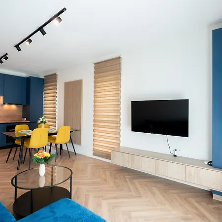 Soni Exclusive 303 Plaza With Private Parking & Self Check-in *