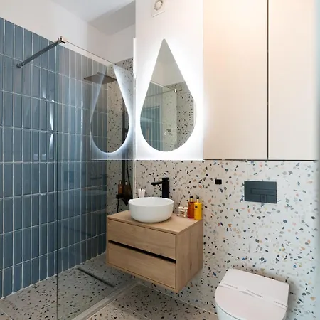 Soni Exclusive 303 Plaza With Private Parking & Self Check-in * Bukarest